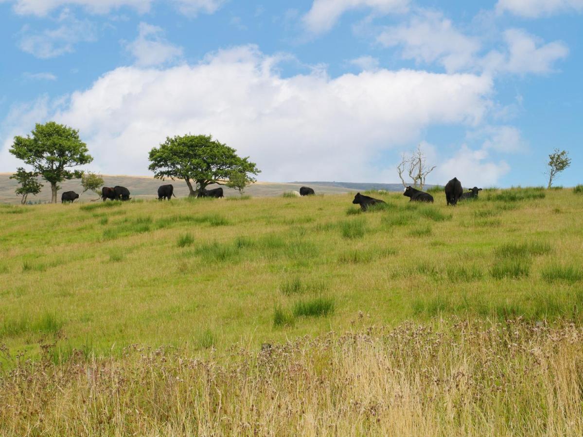Bowland Barn Villa แลงคาสเตอร์ ภายนอก รูปภาพ